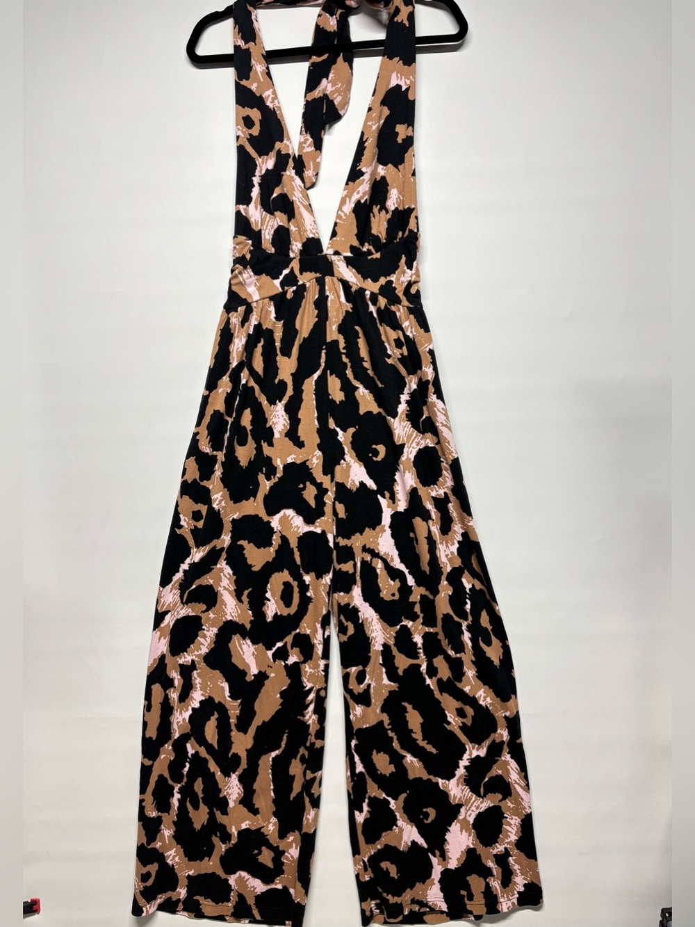 ✨Diane Von Furstenberg Halter Leopard Neutral Jumpsuit Size M - Picture 2 of 11